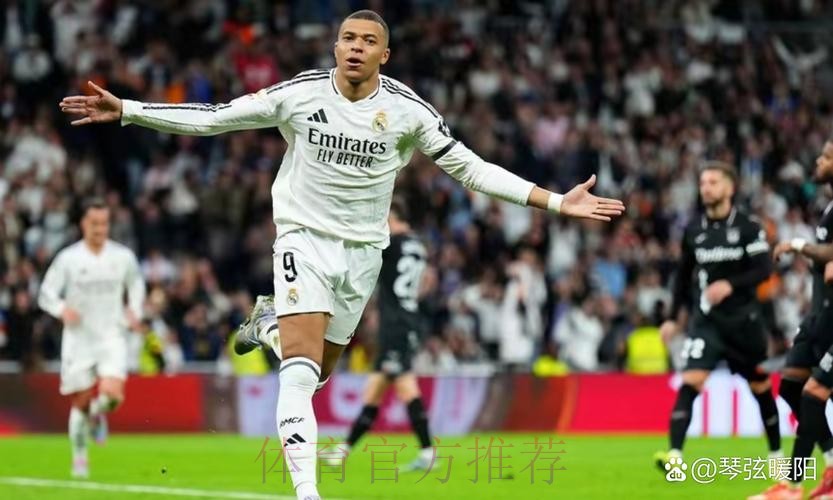 皇马关注里尔18岁中卫约罗 姆巴佩对其评价很高 皇马关注里尔18岁中卫约罗 姆巴佩对其评价很高